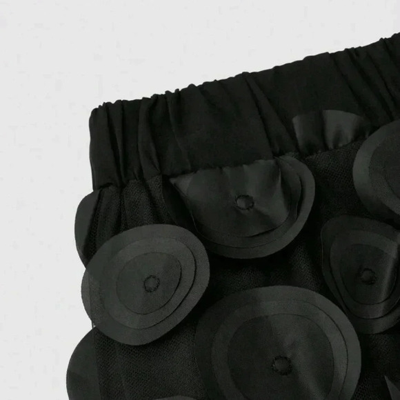 Women's Floral Embroidered Mesh Wide Leg Pants - Picture 4 of 5